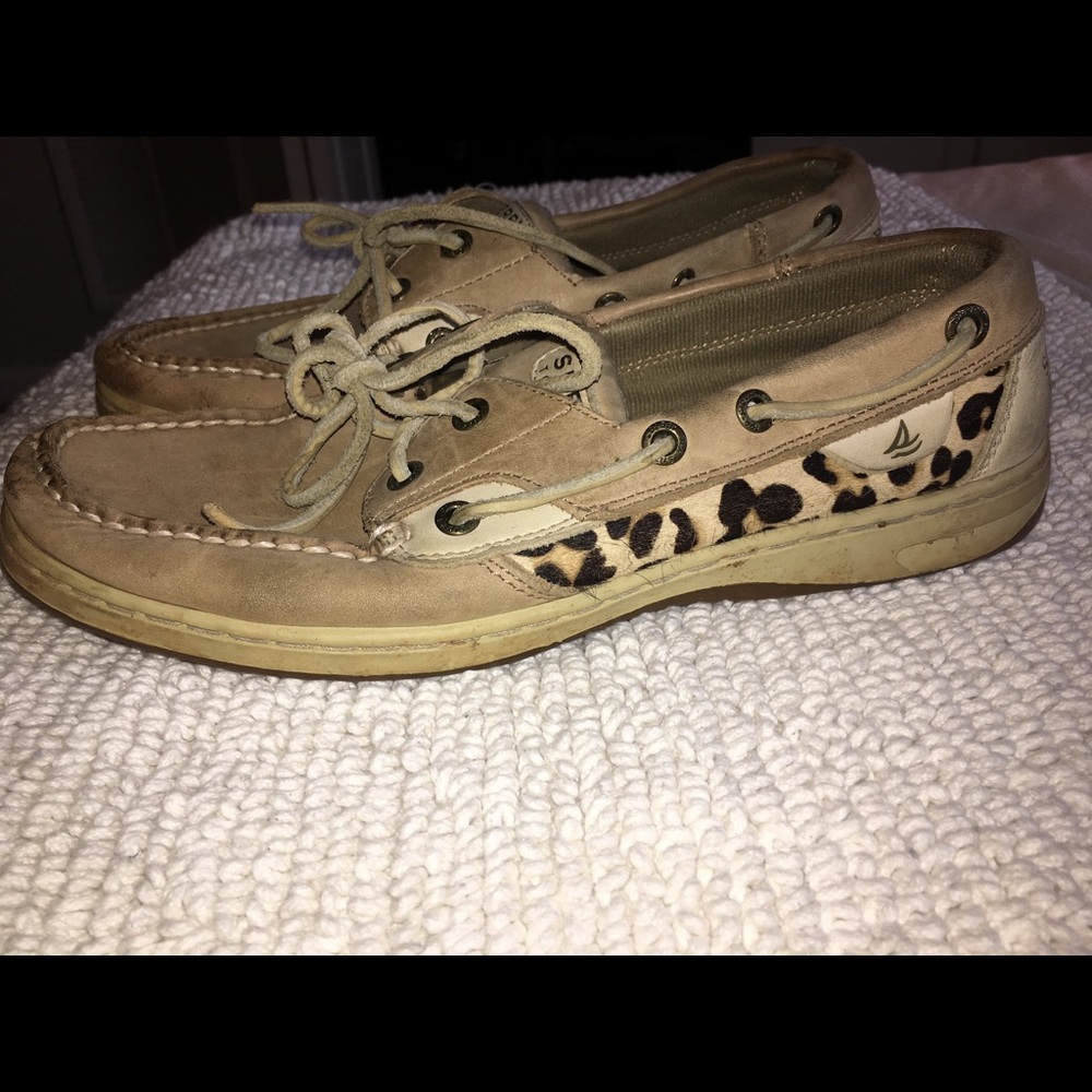 Women’s leopard print Sperrys